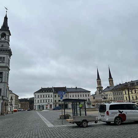 Ein Zimmer Wohnung Am Markt Oelsnitz  Exteriör bild