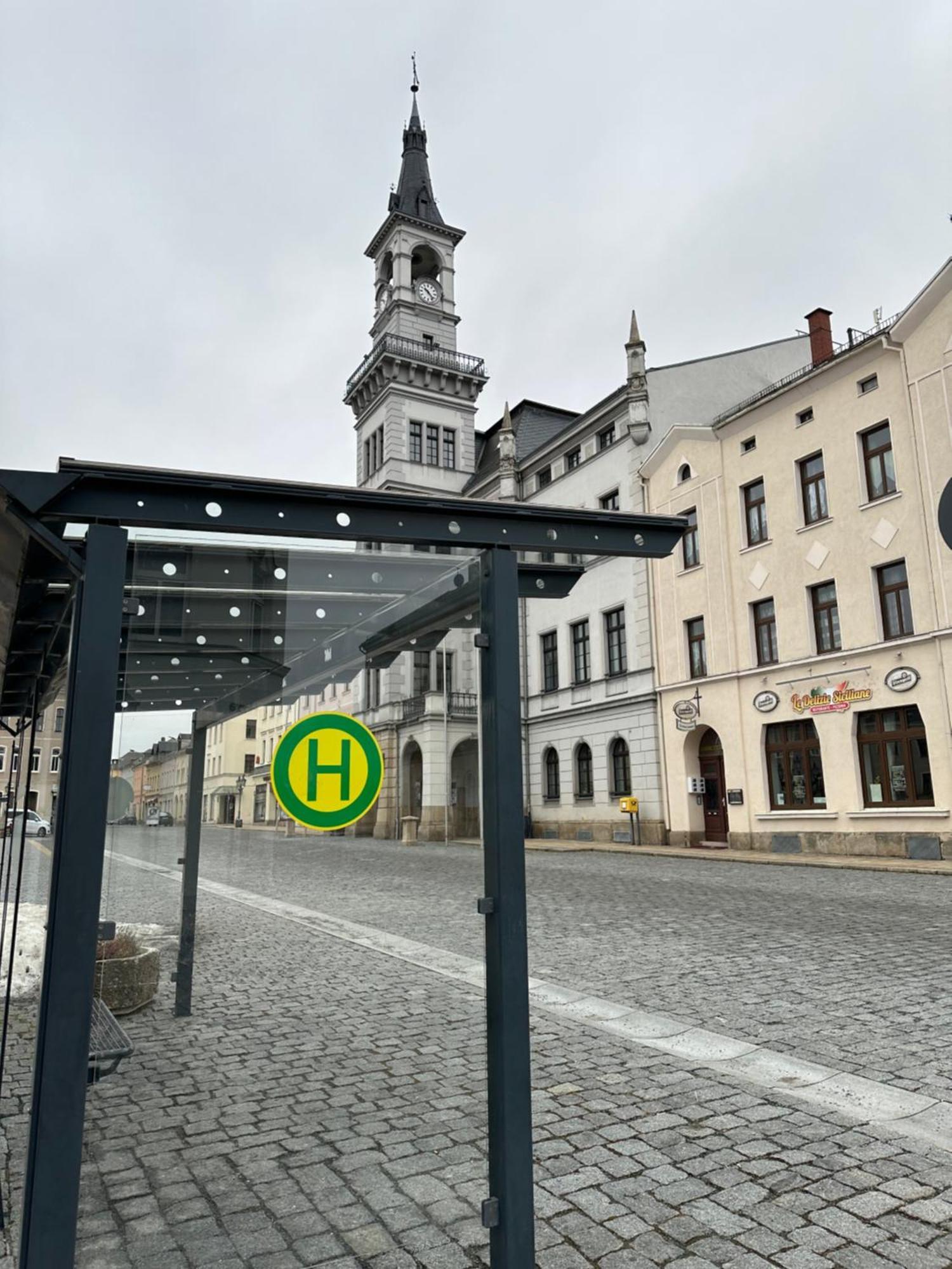 Ein Zimmer Wohnung Am Markt Oelsnitz  Exteriör bild